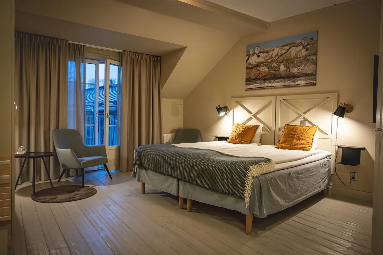 Dubbelrum på Åtellet i Norrtälje med personlig hotellkänsla